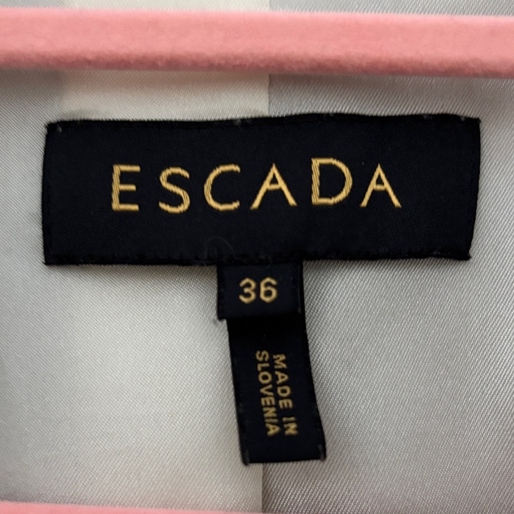 Escada Women's Beige Blazer - Picture 3 of 9